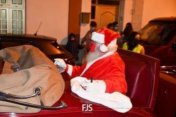 Papá Noel visita de sorpresa Lomo Magullo (Telde)/Francisco Javier Santana.